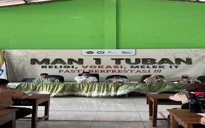 Semarak Hari Santri 2026, MAN 1 Tuban Gelar Diskusi Kitab Masail Fiqhiyah Al-Haditsah