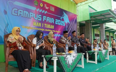 40 PTN dan PTS Hadiri Campus Fair MAN 1 Tuban